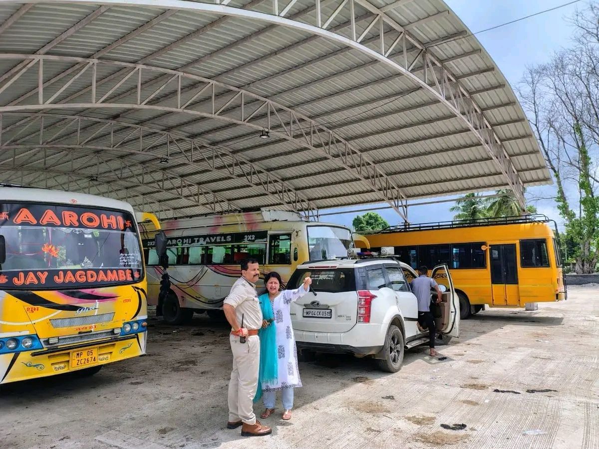 Purani Itarsi New Bus Stand :  पुरानी इटारसी के नए बस स्टैंड पर वीरानी: , निर्माण के बाद भी संचालन नहीं