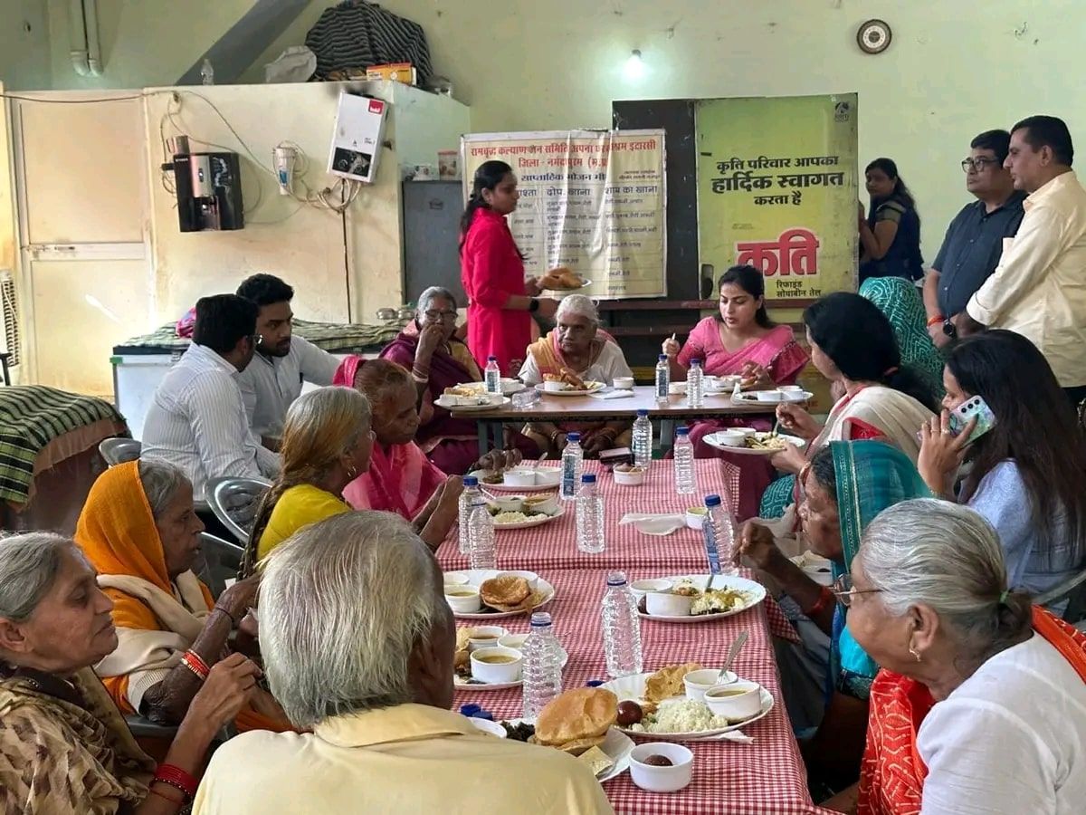 Senior Citizens Day : इटारसी में अंतर्राष्ट्रीय वृद्धजन दिवस पर आयोजित सम्मान समारोह